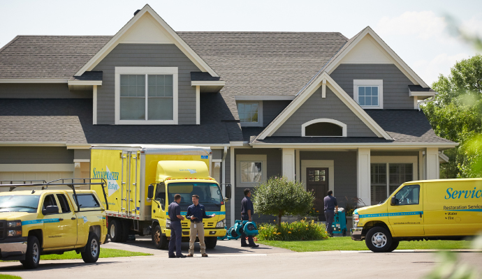 ServiceMaster Professional Restoration service vehicle